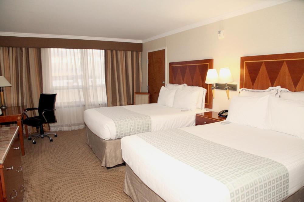 Double Room with Two Double Beds interior